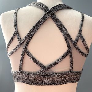 Lululemon sports bra size 8